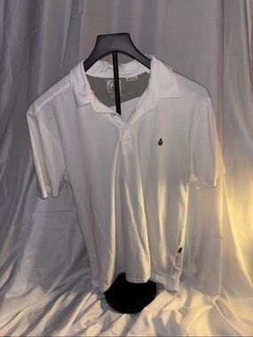 Criquet White Men’s Polo with Small Black Logo